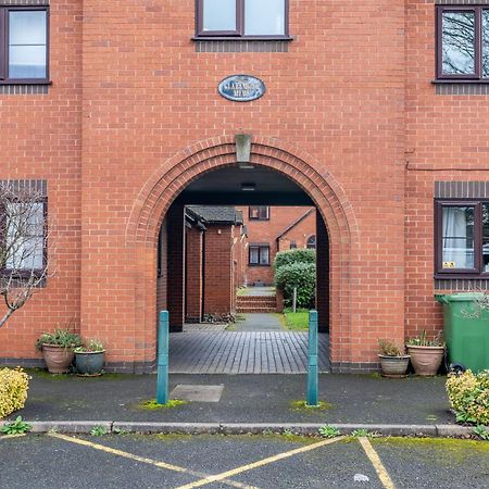 Modern Studio Flat In Wellington, Telford Esterno foto